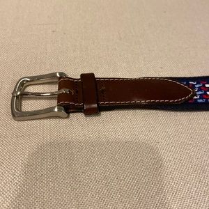 Vineyard Vines whale belt, size 34